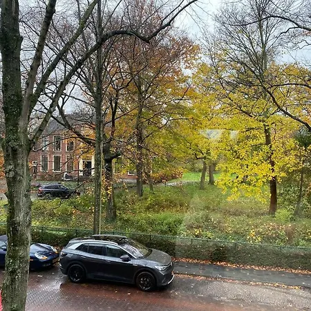 Nette Maisonnette In Groene Rustige Wijk *