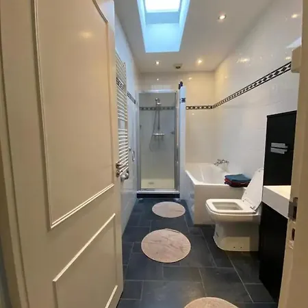 Appartement Nette Maisonnette In Groene Rustige Wijk Rijswijk