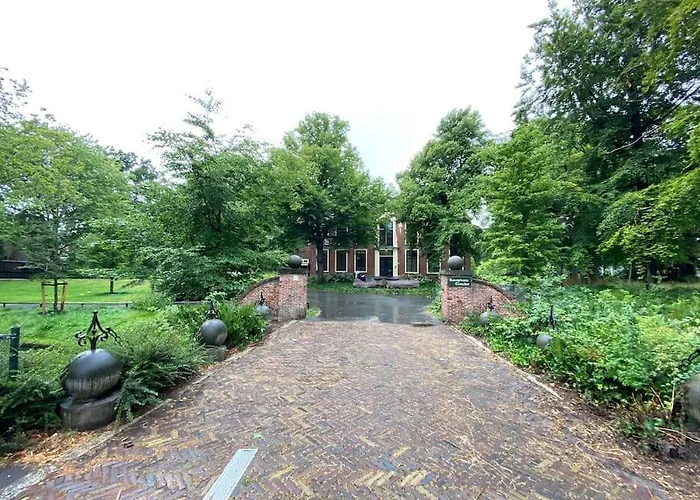 Nette Maisonnette In Groene Rustige Wijk